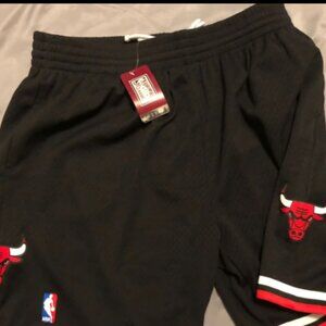 CHICAGO BULLS NBA SHORTS - NWT